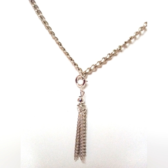 Chain Tassel Pendant Necklace Simple Silver Tone 16 Inches Tassel 1.5 Inches - Picture 4 of 6